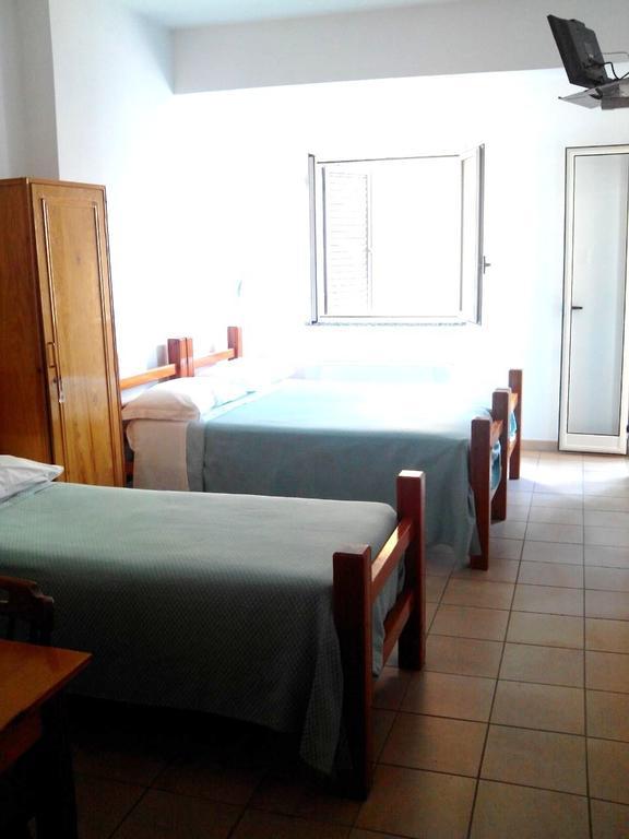 Hotel Celestina Villapiana Zimmer foto
